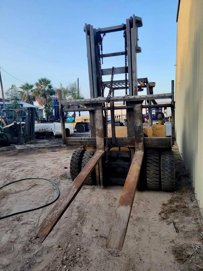 Used 2012 Cat DP70E