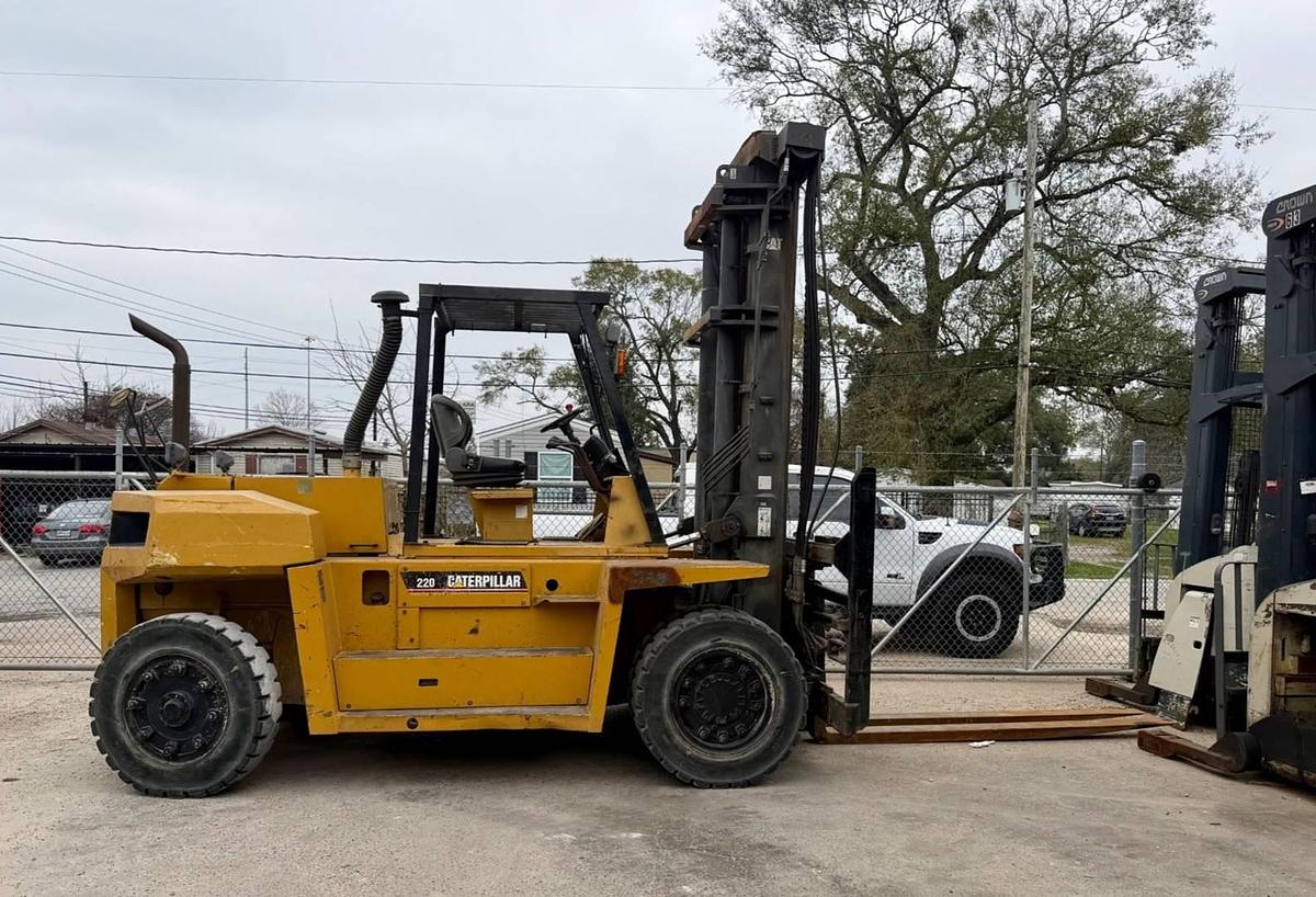 Used 2006 Cat DP100