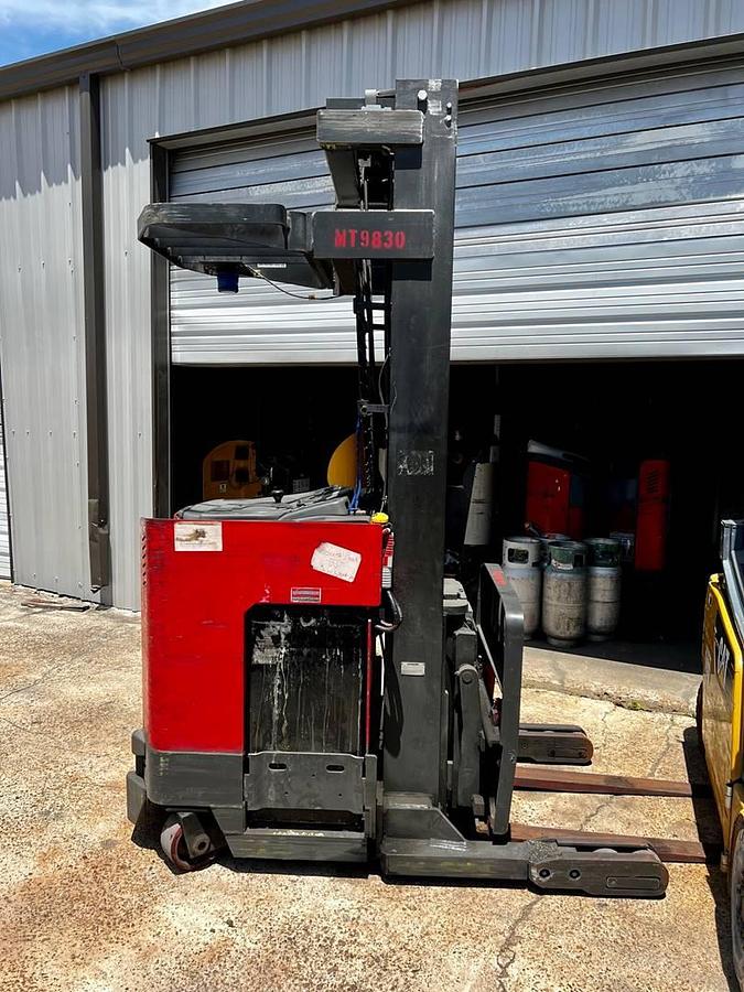 Used 2012 Raymond EZ R40TT