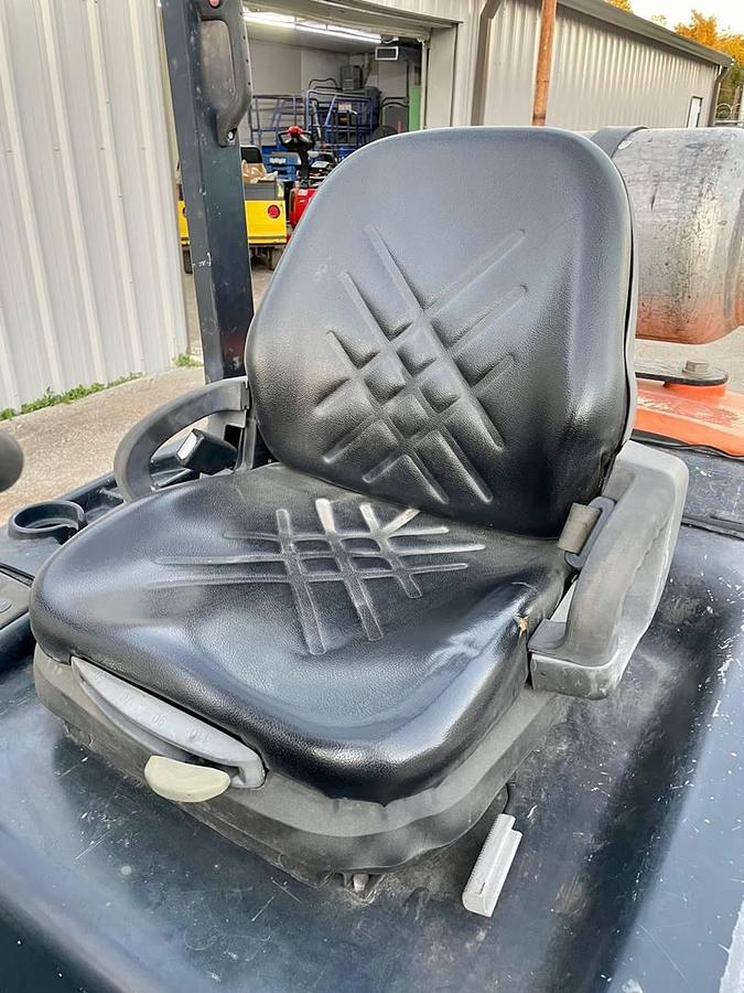 Used 2010 Doosan G25E-5