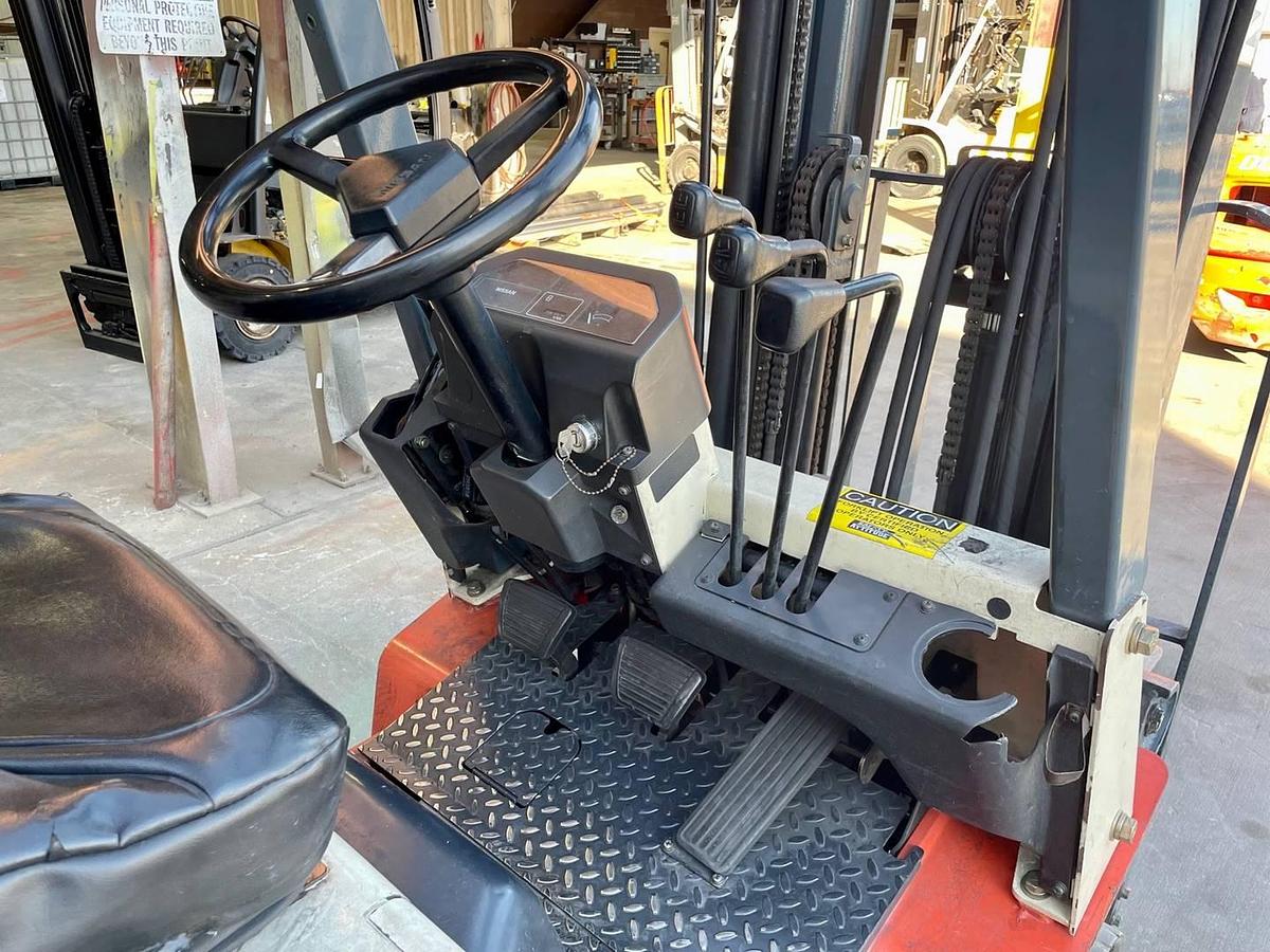 Used 2000 Nissan JC30