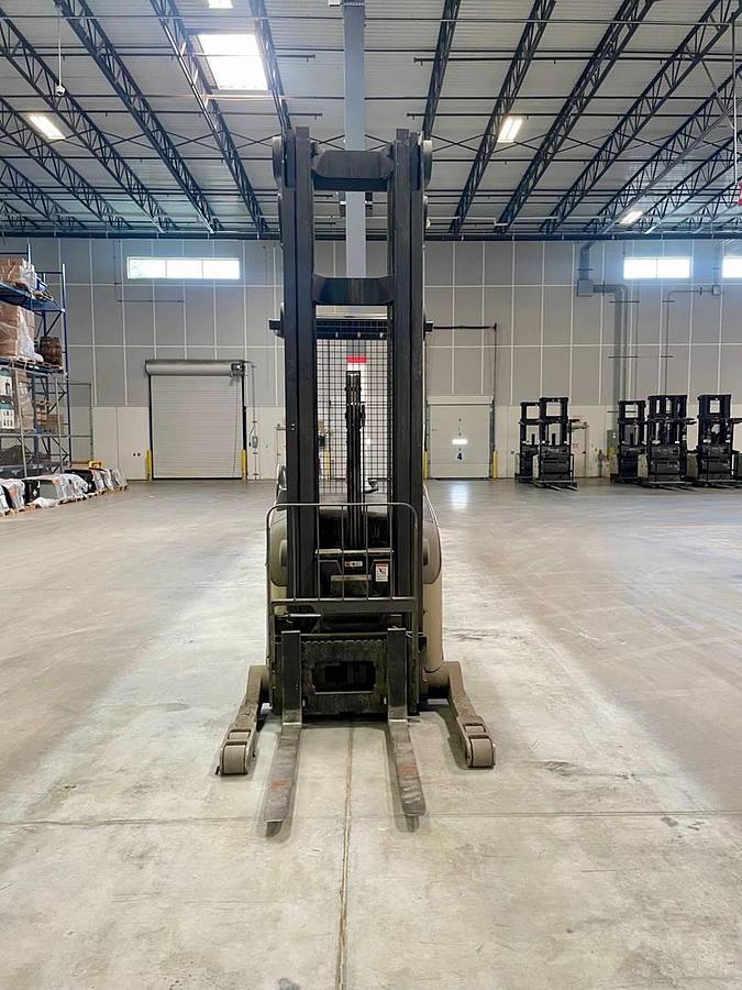 Used 2013 Crown RR5725-45