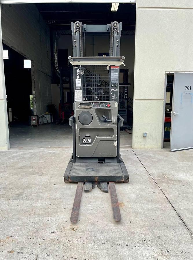 Used 2016 Raymond 550-OPC30TT