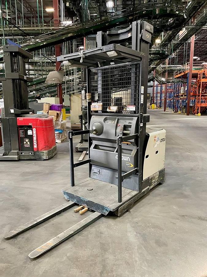 Used 2012 Crown SP3520-30
