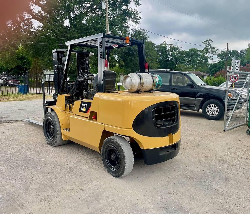 Used 2002 Cat GP50K