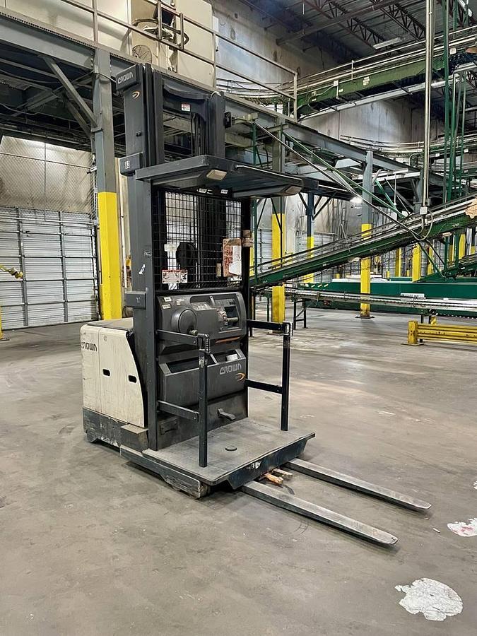 Used 2014 Crown SP3520-30