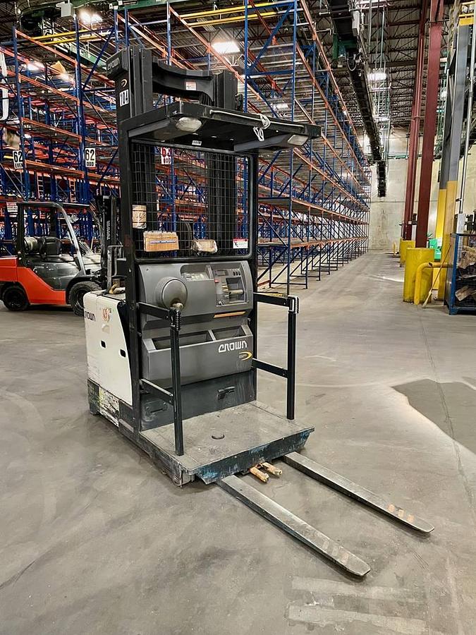 Used 2012 Crown SP3520-30