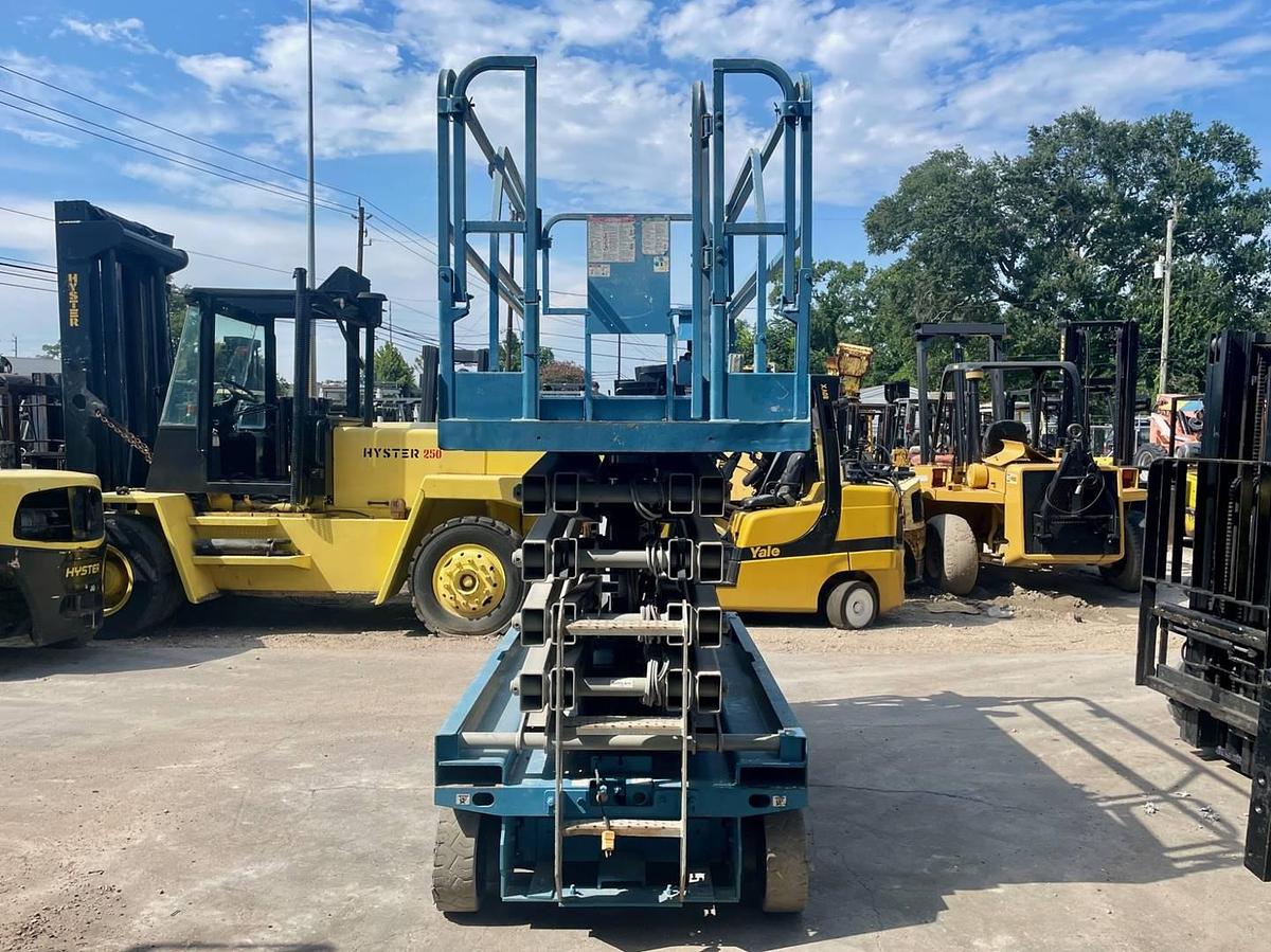 Used 2014 Genie GS-3246