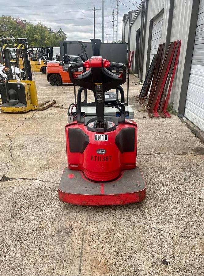 Used 2012 Raymond 8410