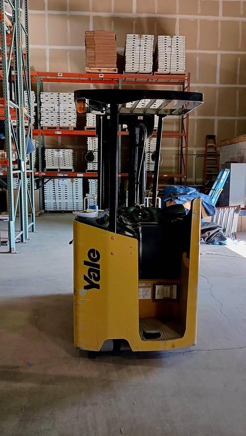Used 2013 Yale ESC040