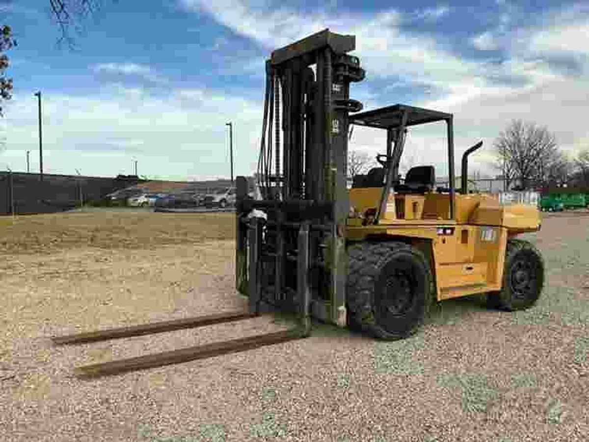 Used 2006 Cat DP135