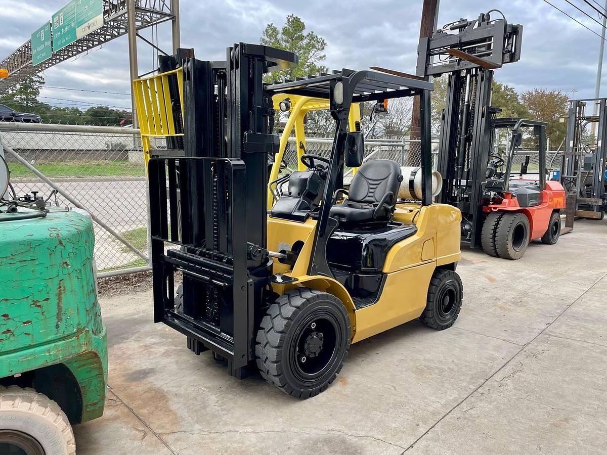 Used 2015 Cat 2P6000