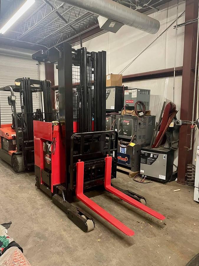 Used 2001 Raymond EASI R40TT