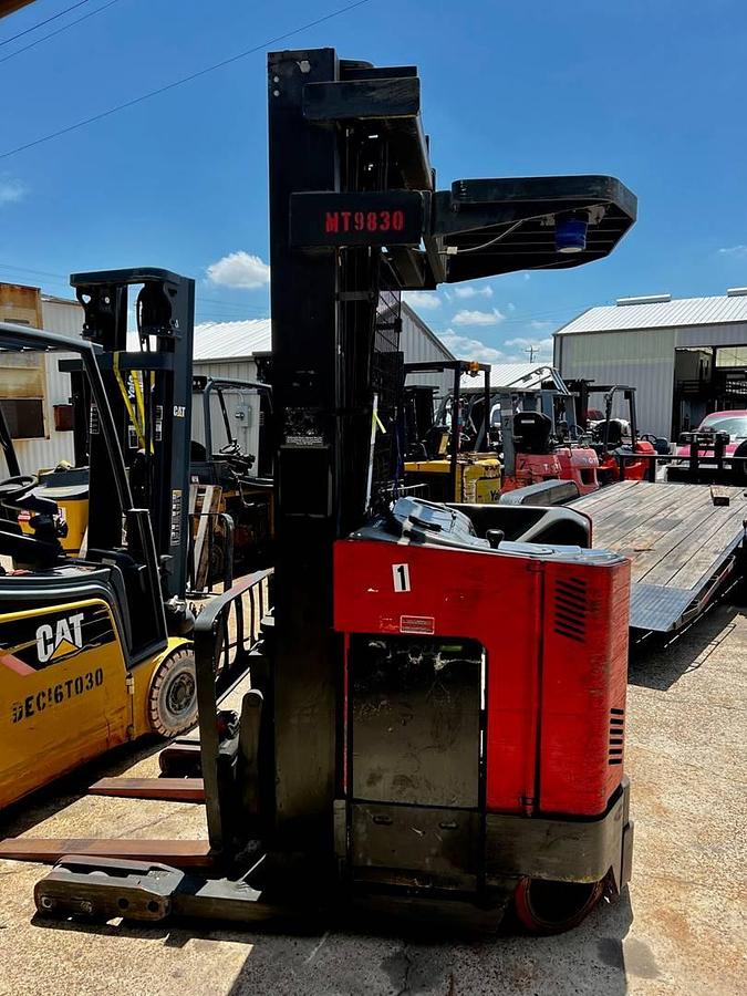 Used 2012 Raymond EZ R40TT