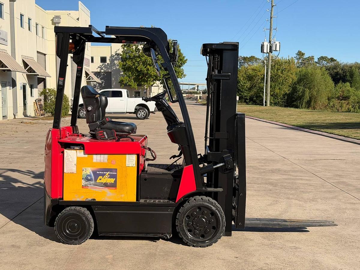 Used 2017 Raymond 4750C50