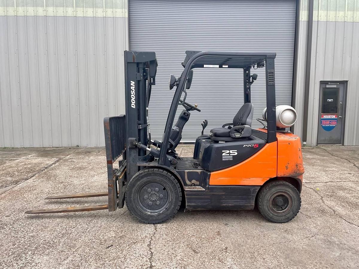 Used 2016 Doosan G25P-5