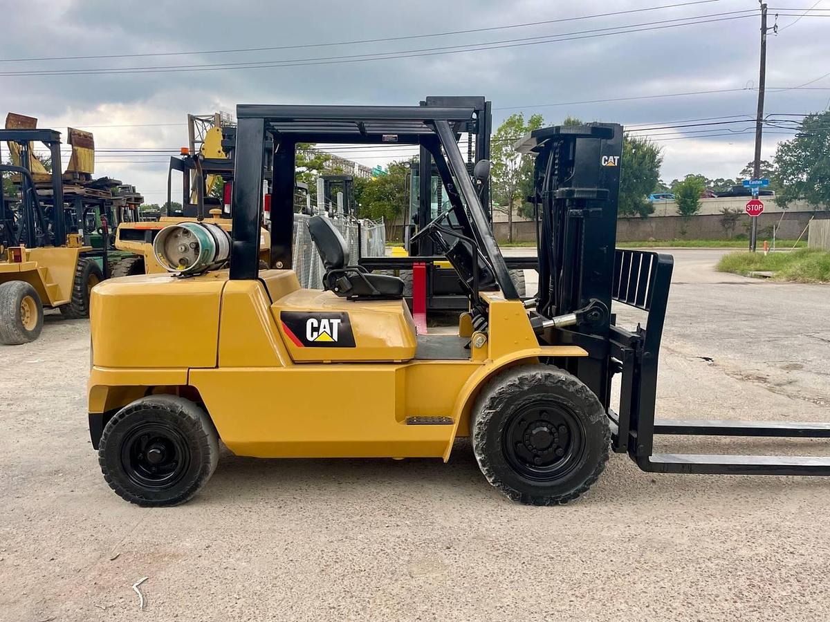 Used 2002 Cat GP50K