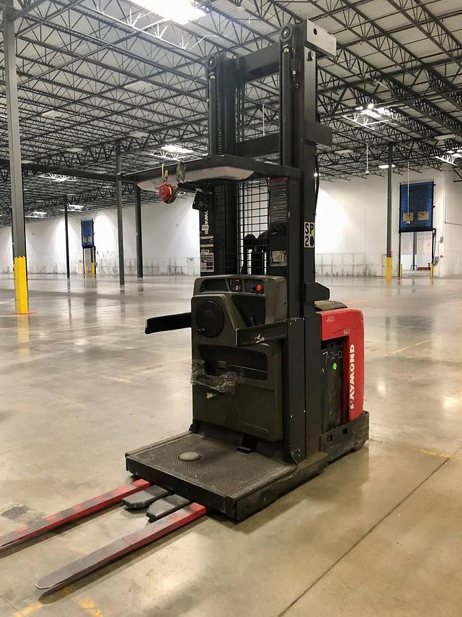 Used 2012 Raymond 550-0PC30TT