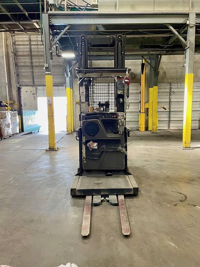 Used 2016 Raymond 550-OPC30TT