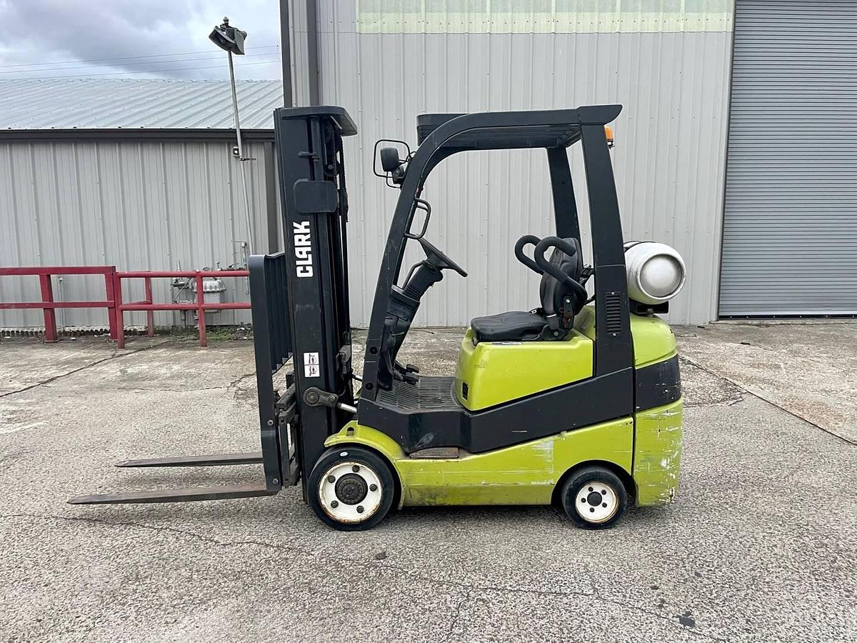 Used 2011 Clark C20SCL