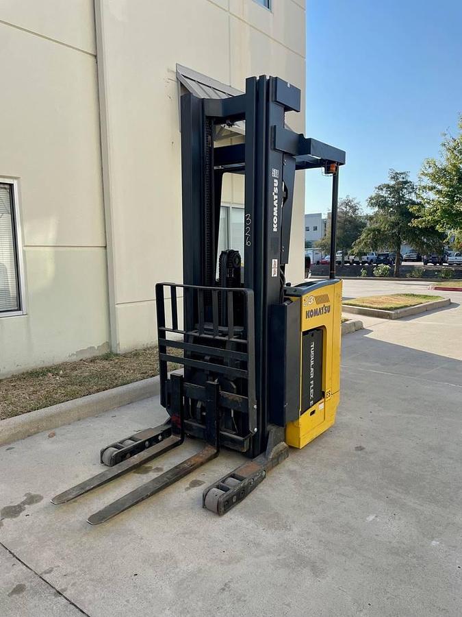 Used 2019 Komatsu FR23K-3