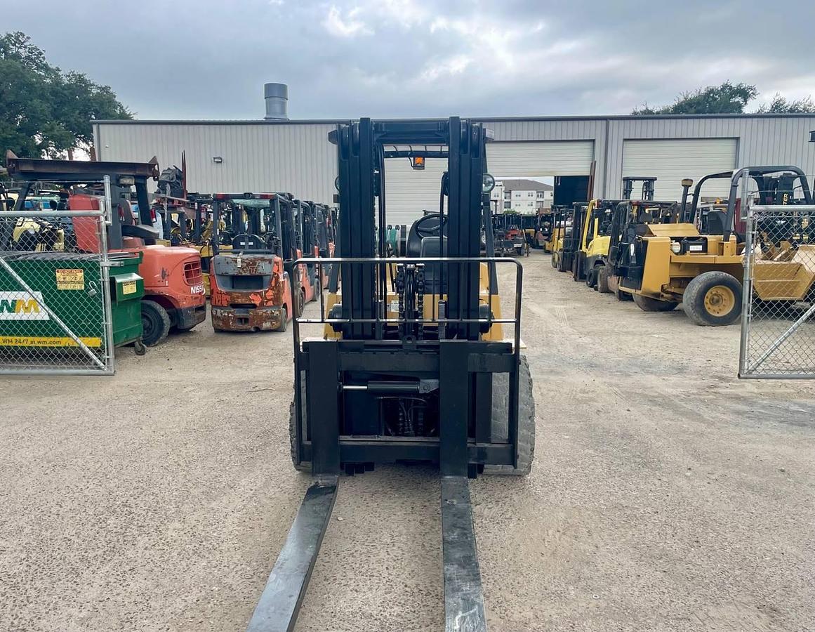 Used 2002 Cat GP50K