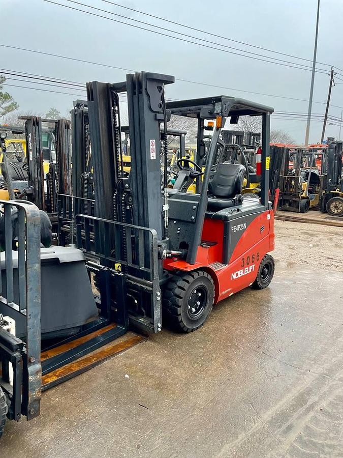 Used 2017 Noblelift FE4P55N