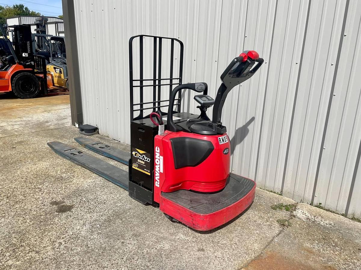 Used 2020 Raymond 8410