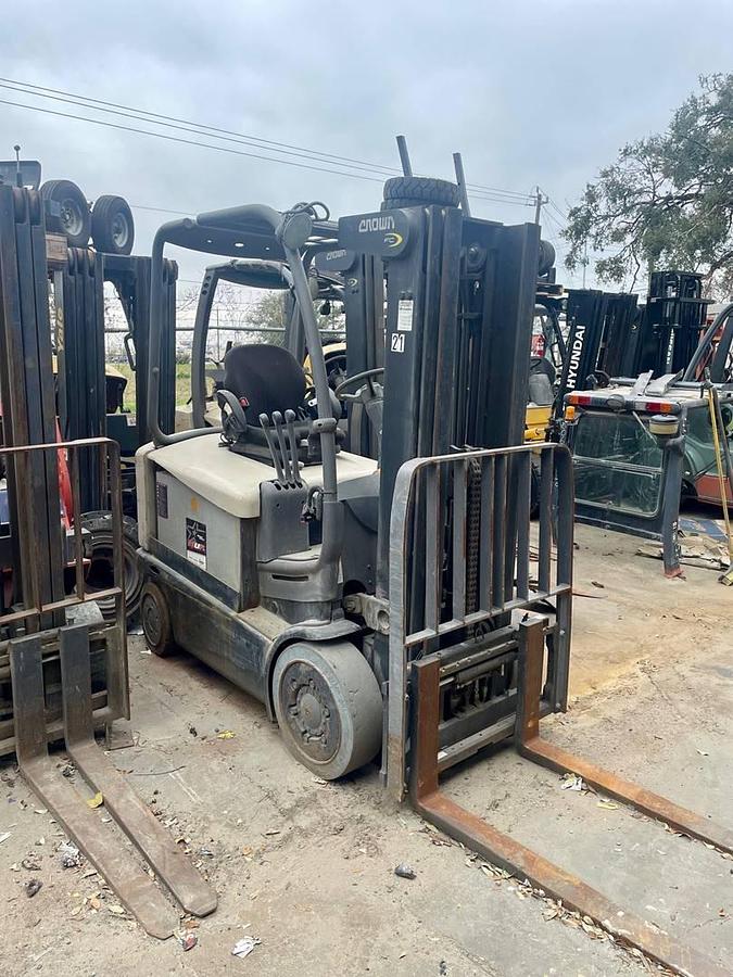 Used 2013 Crown FC4525-40