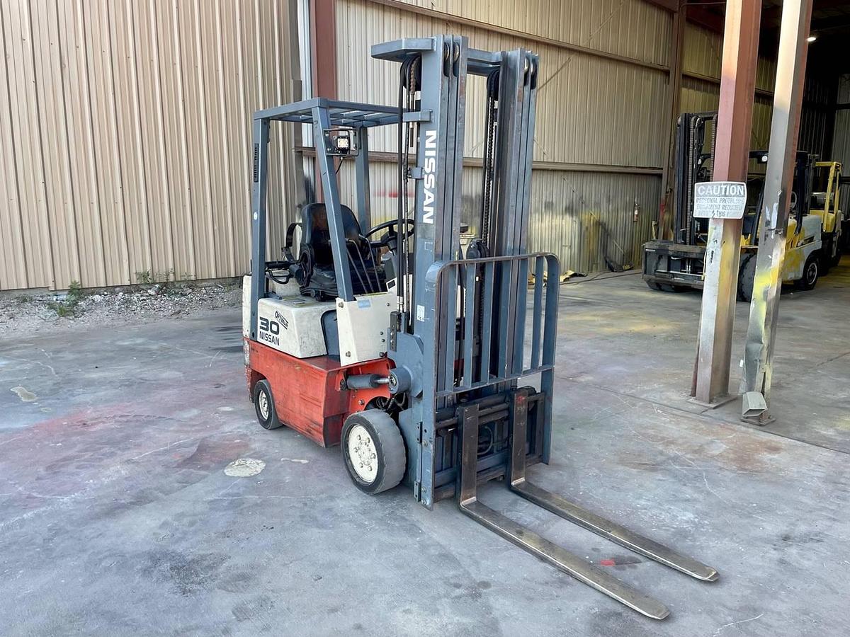 Used 2000 Nissan JC30