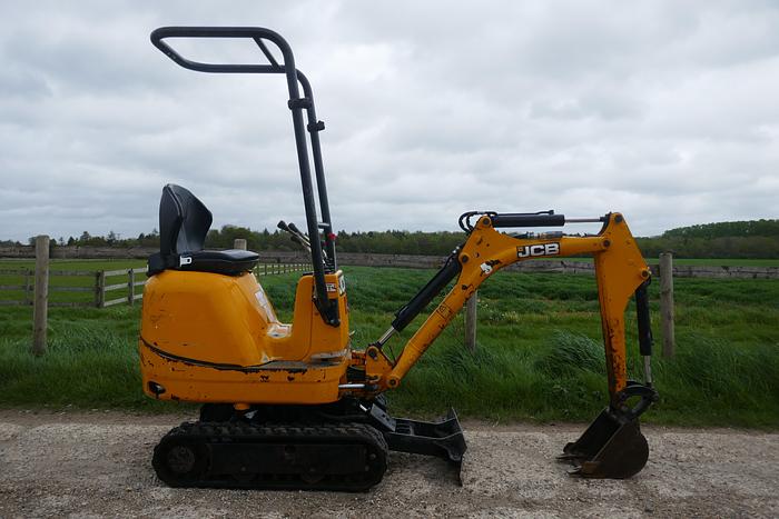 Used 2018 JCB 8008 CTS