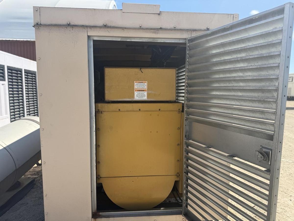 Used 1995 Caterpillar 3412 Diesel Generator