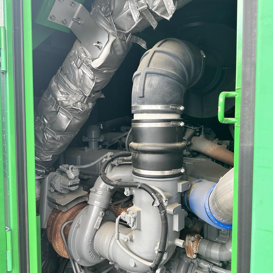 Used 320KW MULTIQUIP DCA400SSIU4F DIESEL GENERATOR