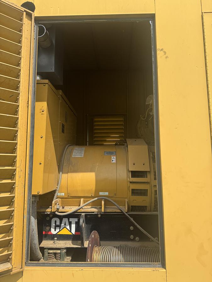 Used 2001 Caterpillar 3508B Diesel Generator