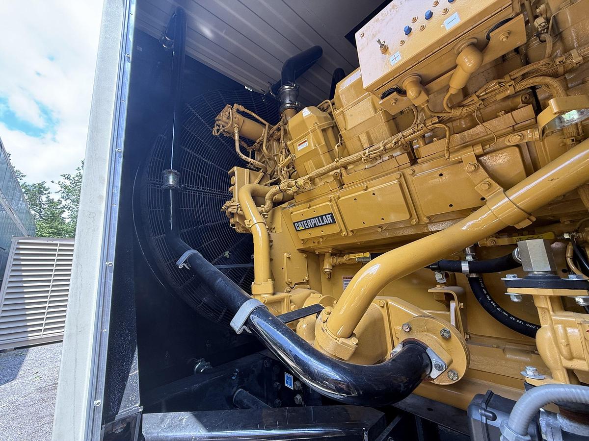 Used 2001 Caterpillar 3508B Diesel Generator