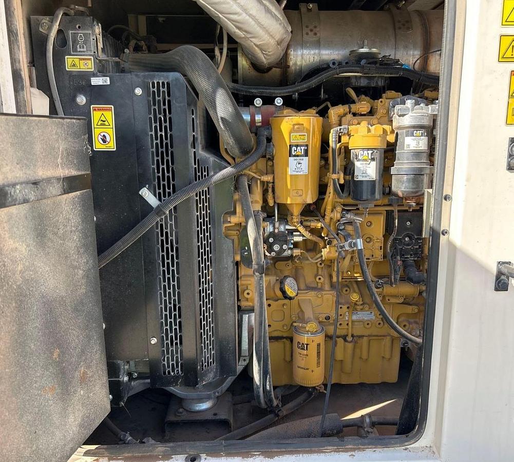 Used 2021 CATERPILLAR XQ125 MOBILE GENERATOR