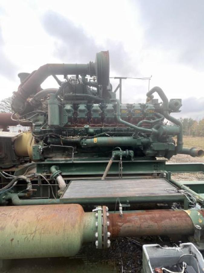Used 1380HP CATERPILLAR G3516B NATURAL GAS ENGINE