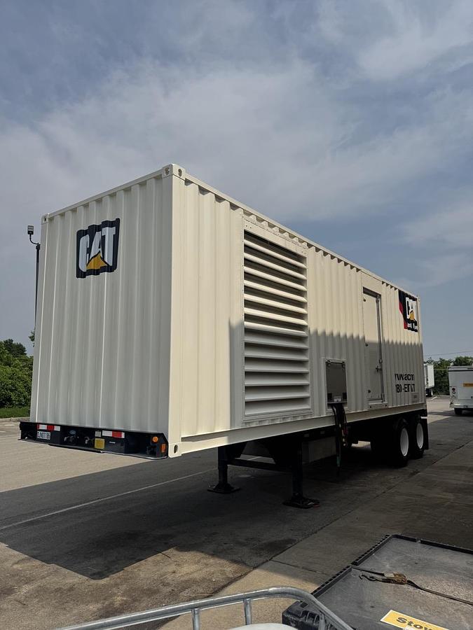 Used 800KW REFURBISHED CATERPILLAR XQ800 DIESEL GENERATOR