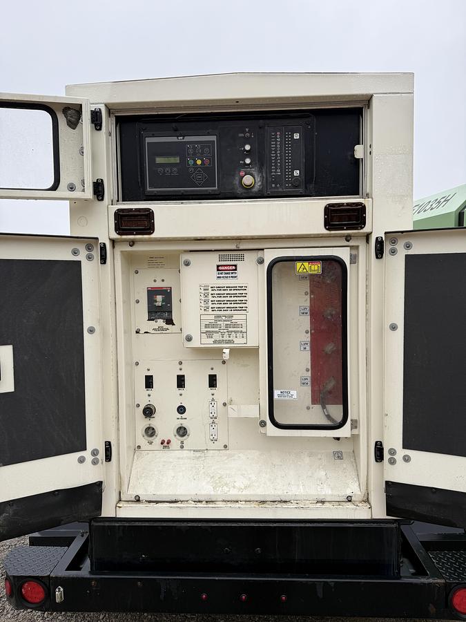 Used 2014 CATERPILLAR APS60 MOBILE DIESEL GENERATOR