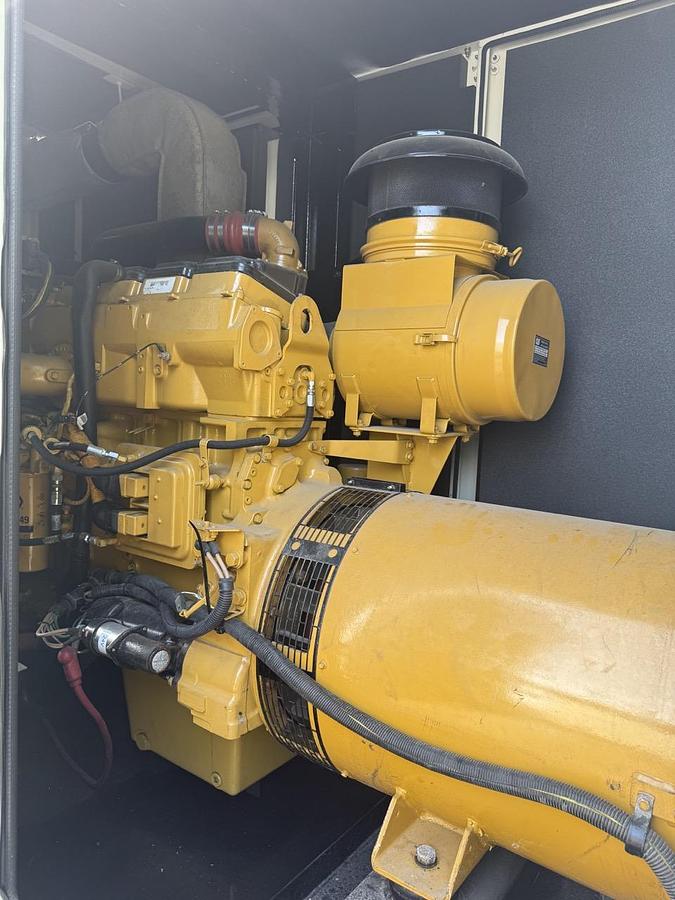 Used 2005 CATERPILLAR XQ400 MOBILE DIESEL GENERATOR