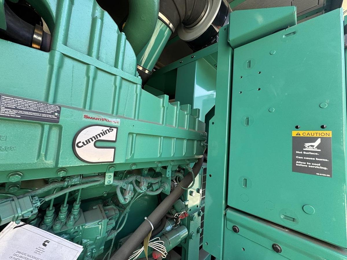 Used 1000KW CUMMINS DQFAD DIESEL GENERATOR