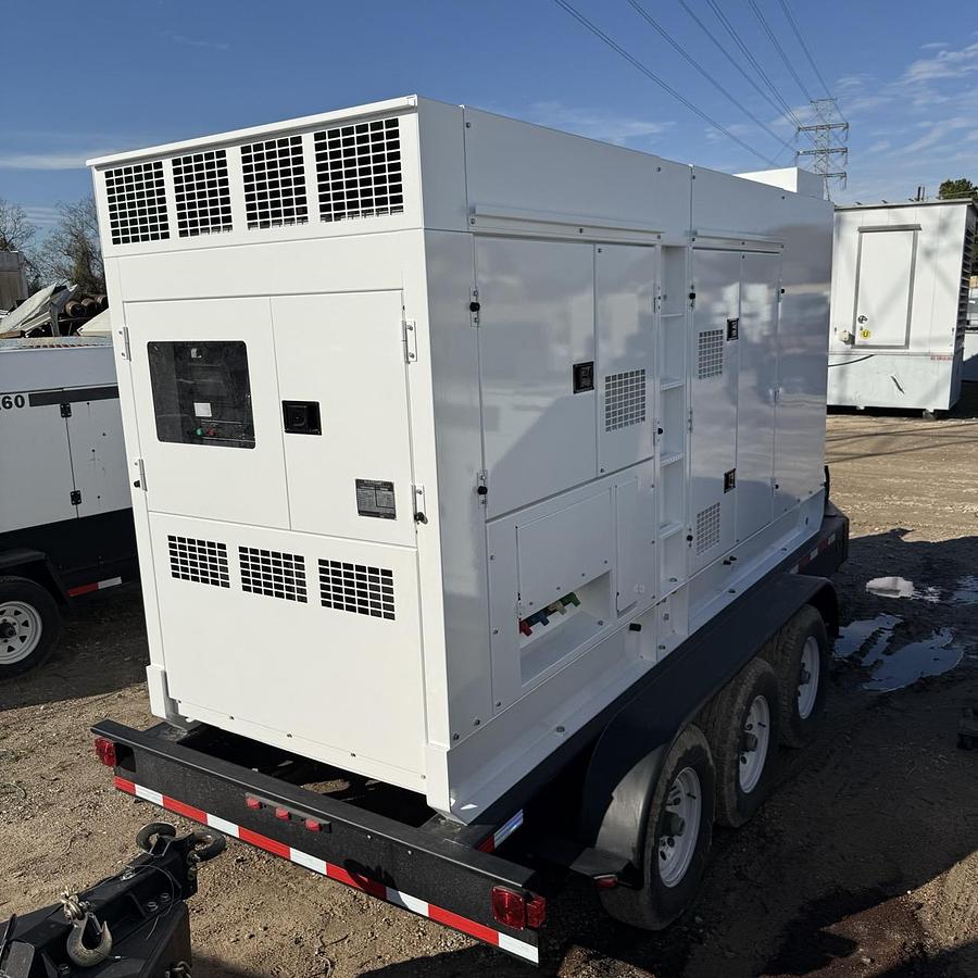Used 320KW MULTIQUIP DCA400SSIU4F DIESEL GENERATOR