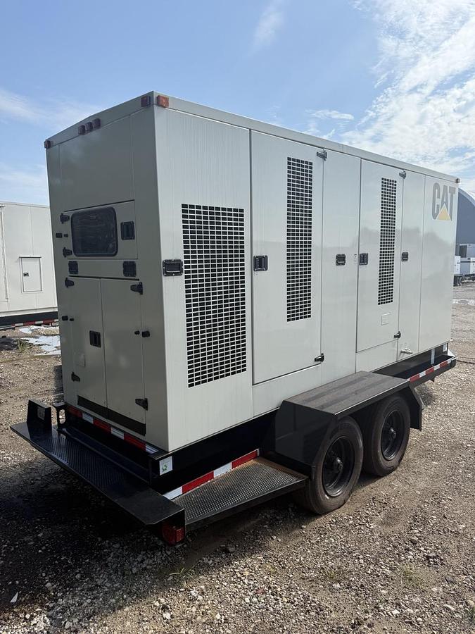 Used 2005 CATERPILLAR XQ400 MOBILE DIESEL GENERATOR