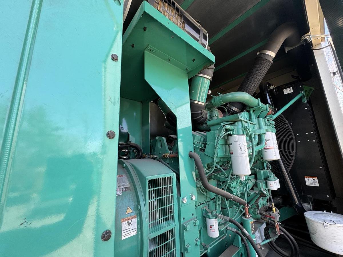 Used 1000KW CUMMINS DQFAD DIESEL GENERATOR
