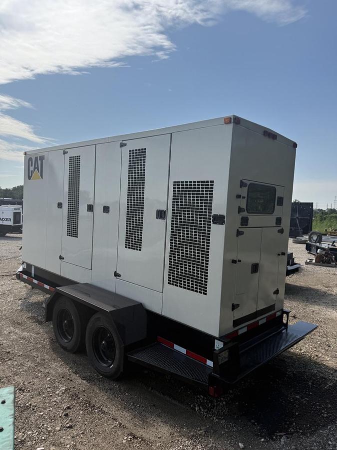 Used 2005 CATERPILLAR XQ400 MOBILE DIESEL GENERATOR