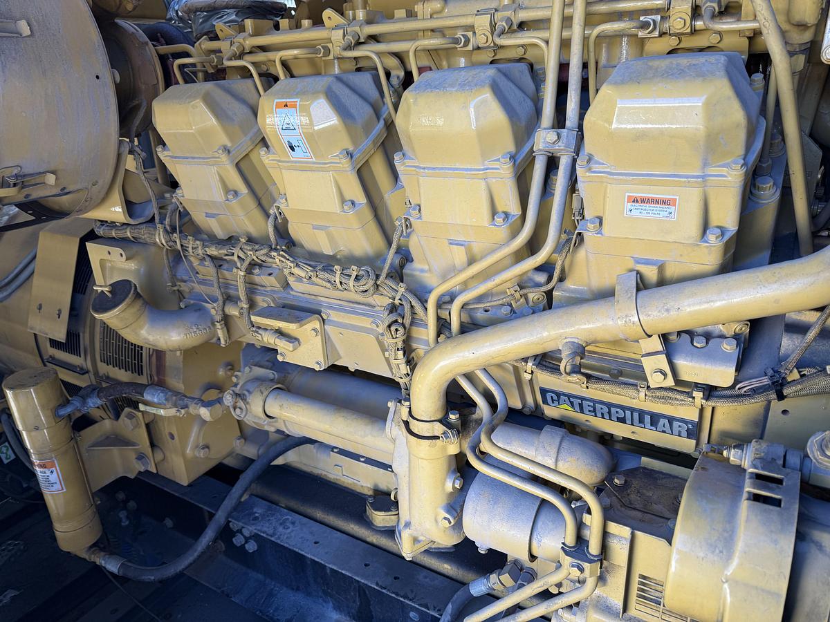 Used 2005 CATERPILLAR 3508B MOBILE DIESEL GENERATOR