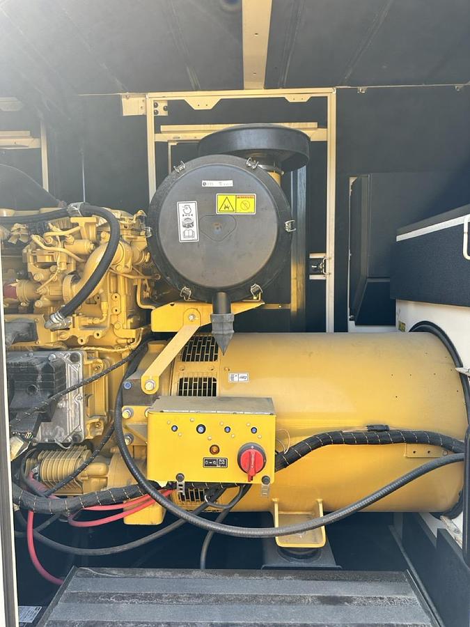 Used 2019 CATERPILLAR XQ425 MOBILE DIESEL GENERATOR