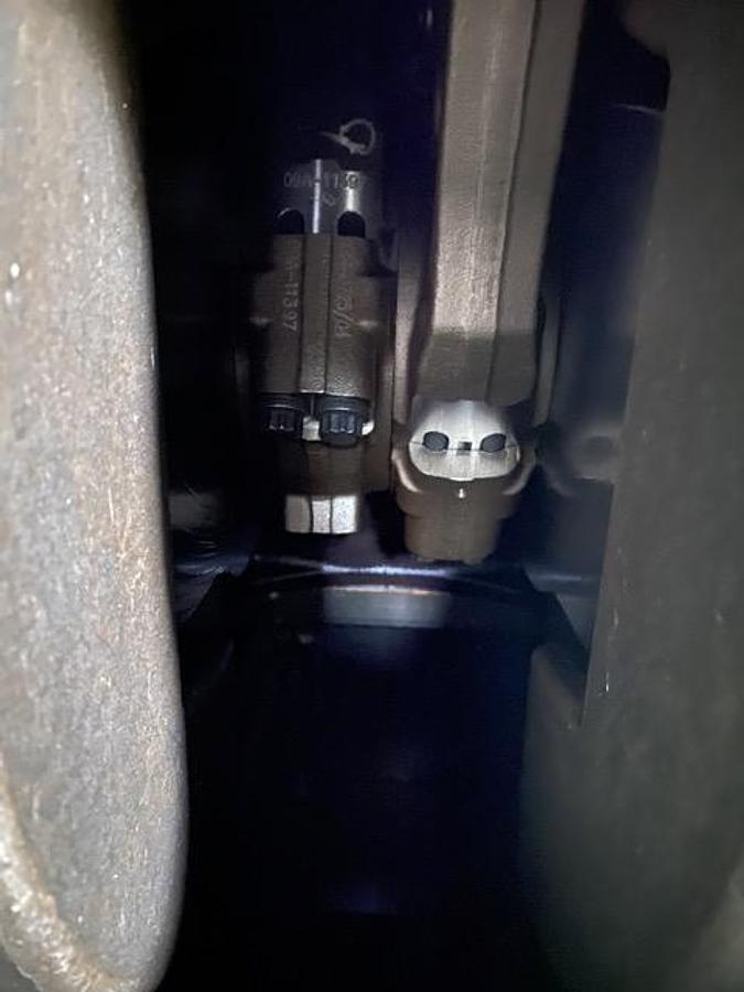 Used 1004HP CATERPILLAR G3512 TALE NATURAL GAS ENGINE