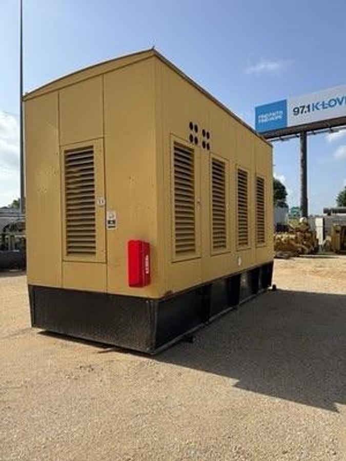 Used 2001 Caterpillar 3508B Diesel Generator