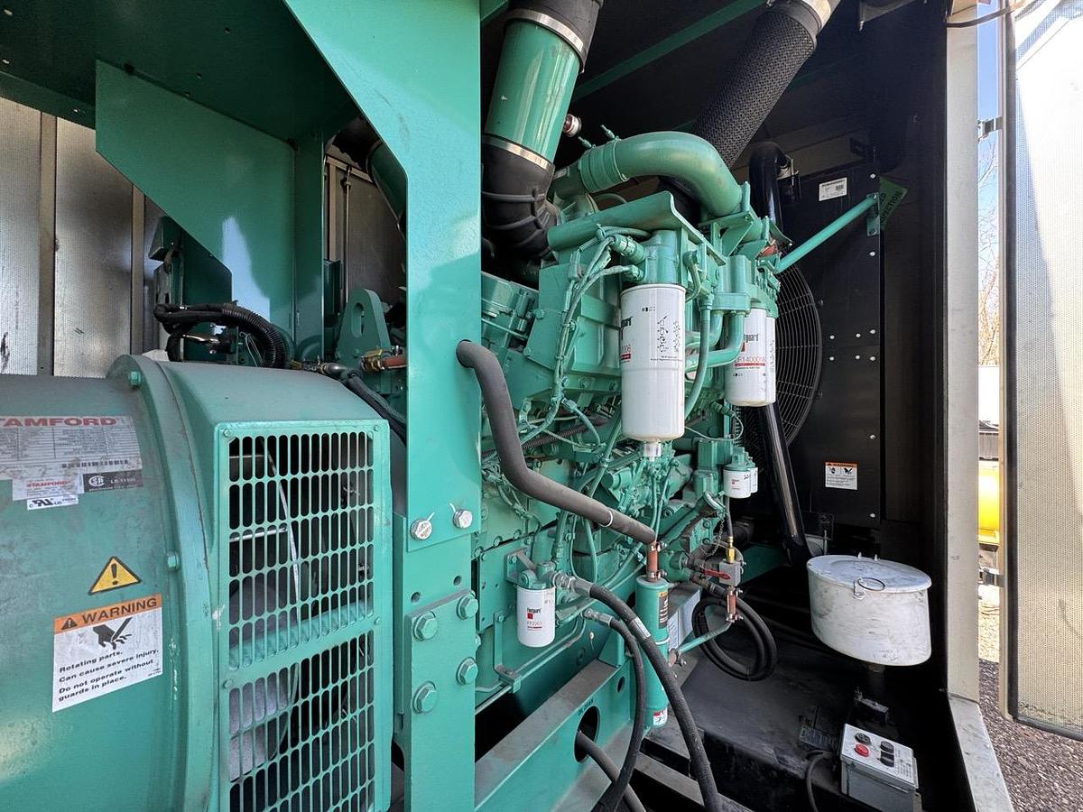 Used 1000KW CUMMINS DQFAD DIESEL GENERATOR